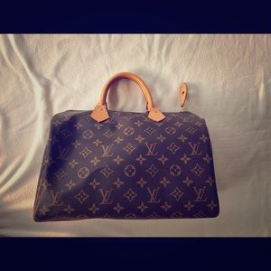Authentic Louis Vuitton speedy 30